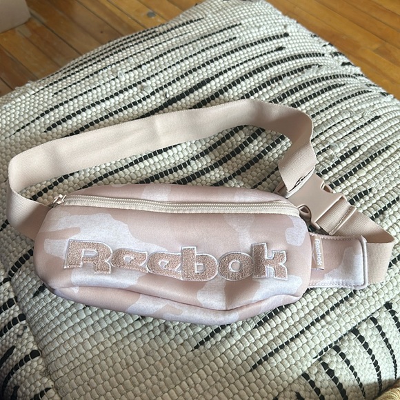 Bag - Picture 1 of 8